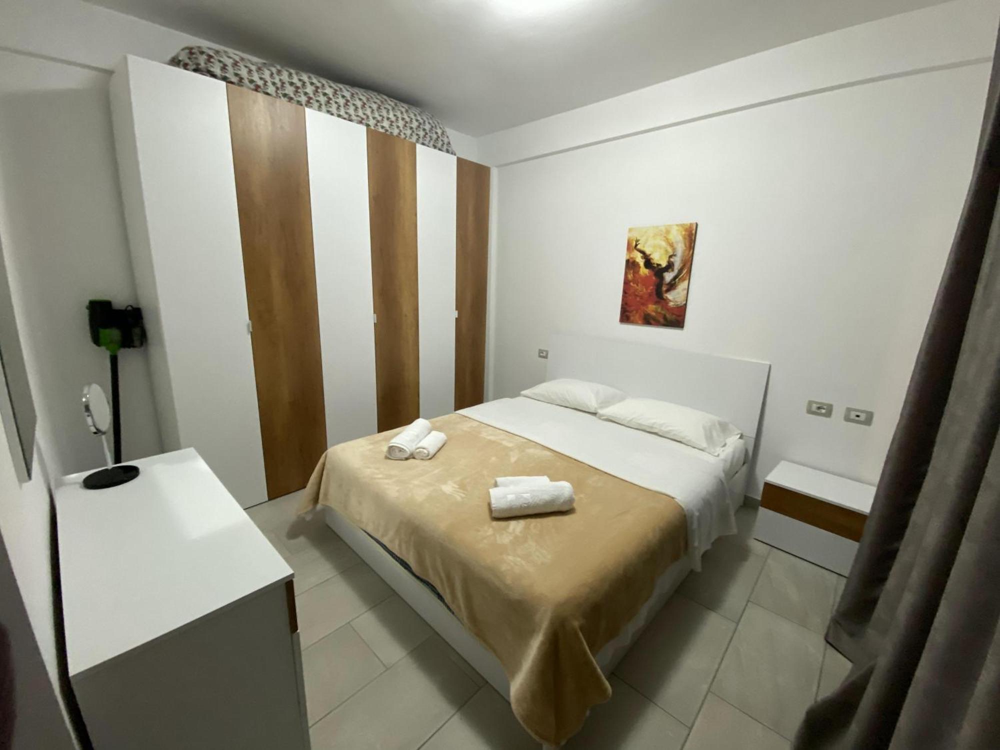 Aquamarine Apartments 1, Vlorë Exterior foto