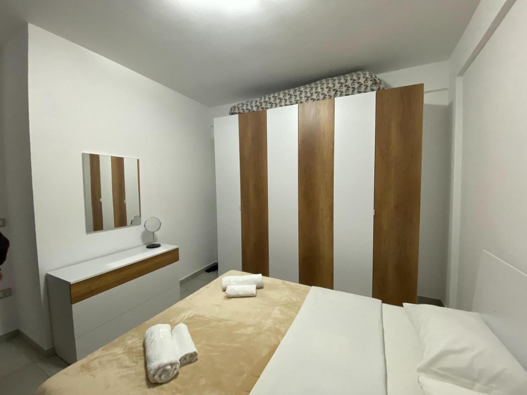 Aquamarine Apartments 1, Vlorë Exterior foto