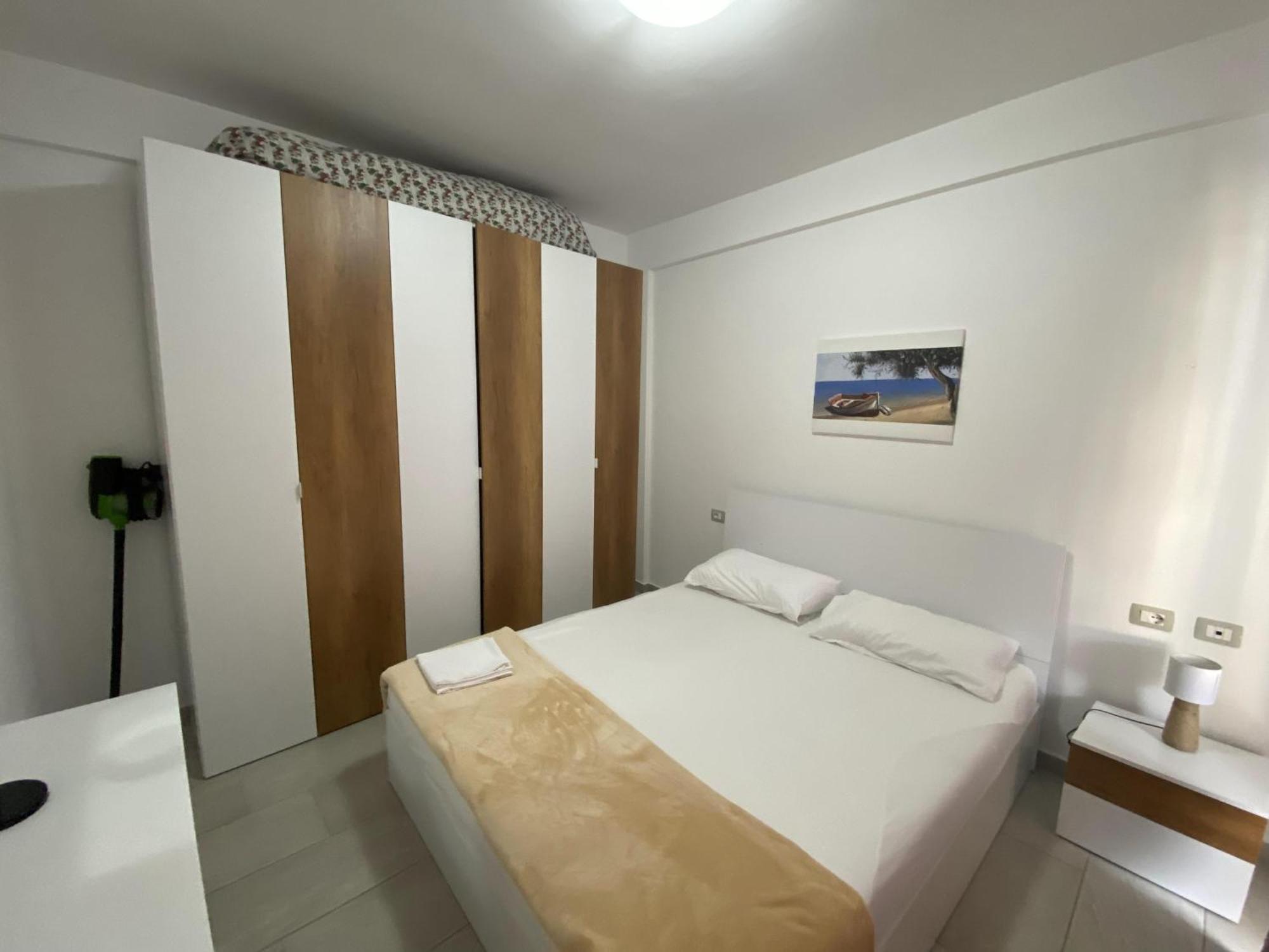 Aquamarine Apartments 1, Vlorë Exterior foto